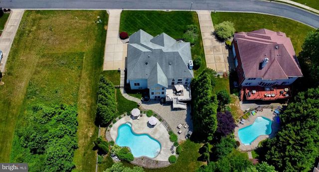 110 SUNWAY DR, Newark, DE 19711