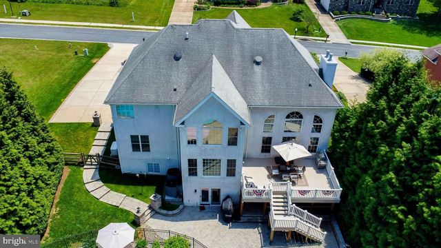 110 SUNWAY DR, Newark, DE 19711