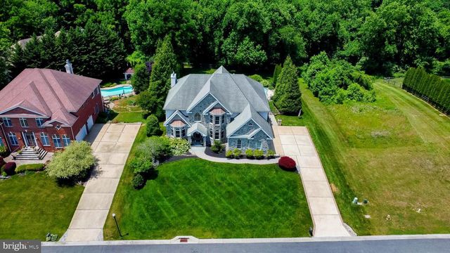 110 SUNWAY DR, Newark, DE 19711