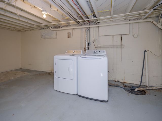 3045 Alpine Street, Kalamazoo, MI 49004