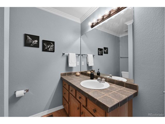 4931 S Danube St, Aurora, CO 80015