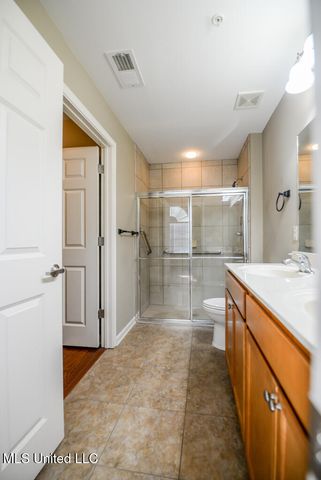 8710 Parkview Oaks Circle, Olive Branch, MS 38654