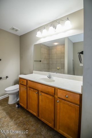 8710 Parkview Oaks Circle, Olive Branch, MS 38654