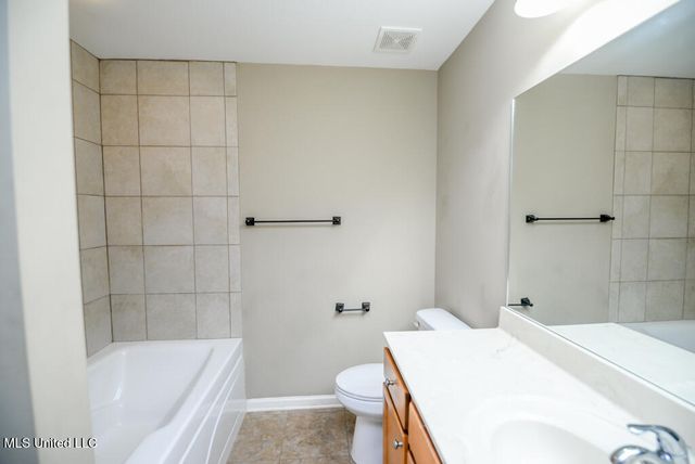 8710 Parkview Oaks Circle, Olive Branch, MS 38654