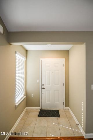 8710 Parkview Oaks Circle, Olive Branch, MS 38654