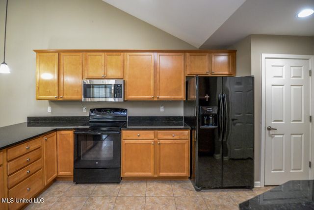 8710 Parkview Oaks Circle, Olive Branch, MS 38654