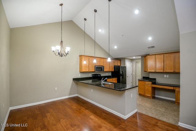 8710 Parkview Oaks Circle, Olive Branch, MS 38654