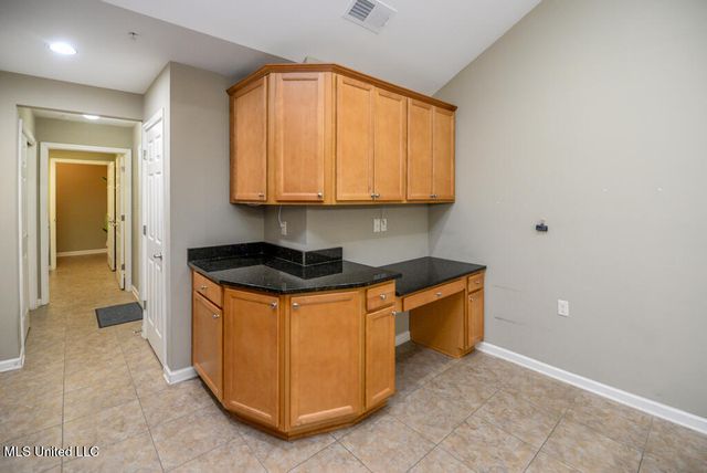 8710 Parkview Oaks Circle, Olive Branch, MS 38654