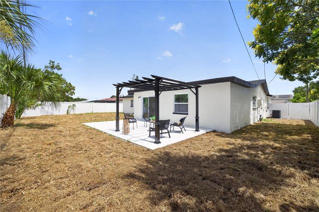 2091 62ND PLACE S, St Petersburg, FL 33712
