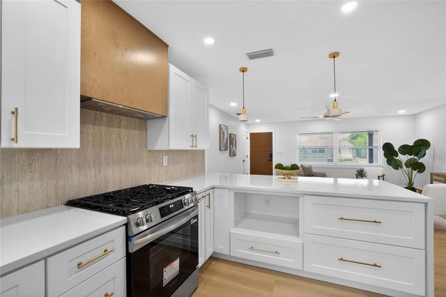 2091 62ND PLACE S, St Petersburg, FL 33712