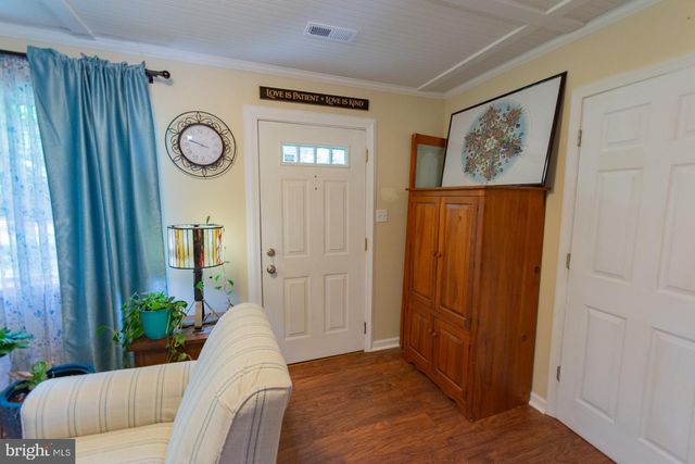 475 GRAY FOX RD, Harpers Ferry, WV 25425