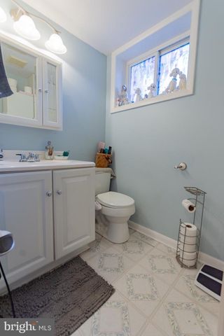 475 GRAY FOX RD, Harpers Ferry, WV 25425