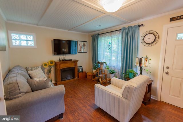 475 GRAY FOX RD, Harpers Ferry, WV 25425