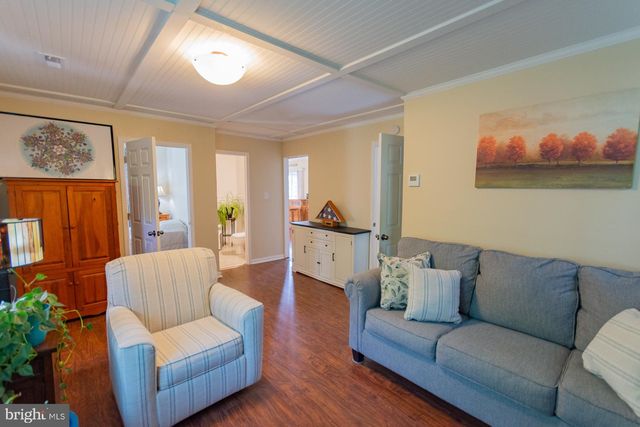 475 GRAY FOX RD, Harpers Ferry, WV 25425