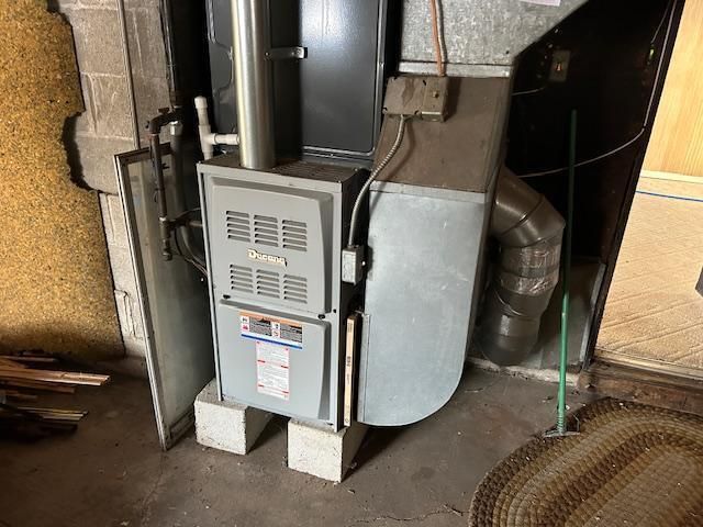 12109 White Oak Drive, Crown Point, IN 46307