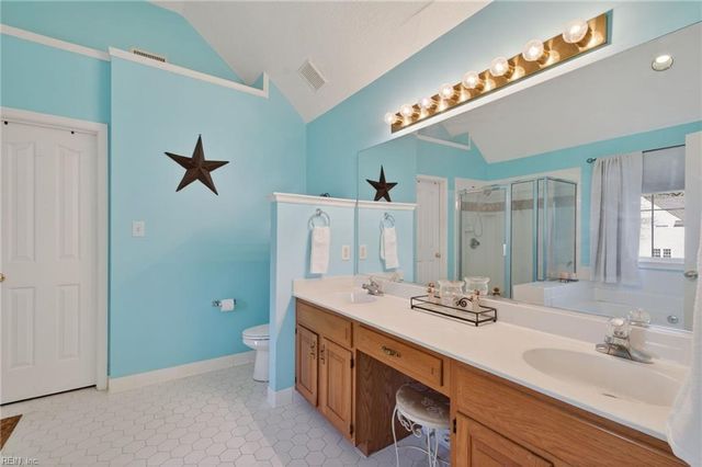 203 Winterberry LN, Smithfield, VA 23430