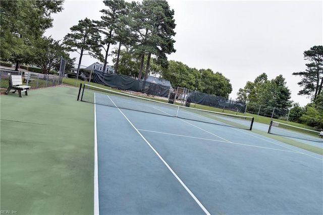 203 Winterberry LN, Smithfield, VA 23430