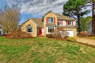 203 Winterberry LN, Smithfield, VA 23430