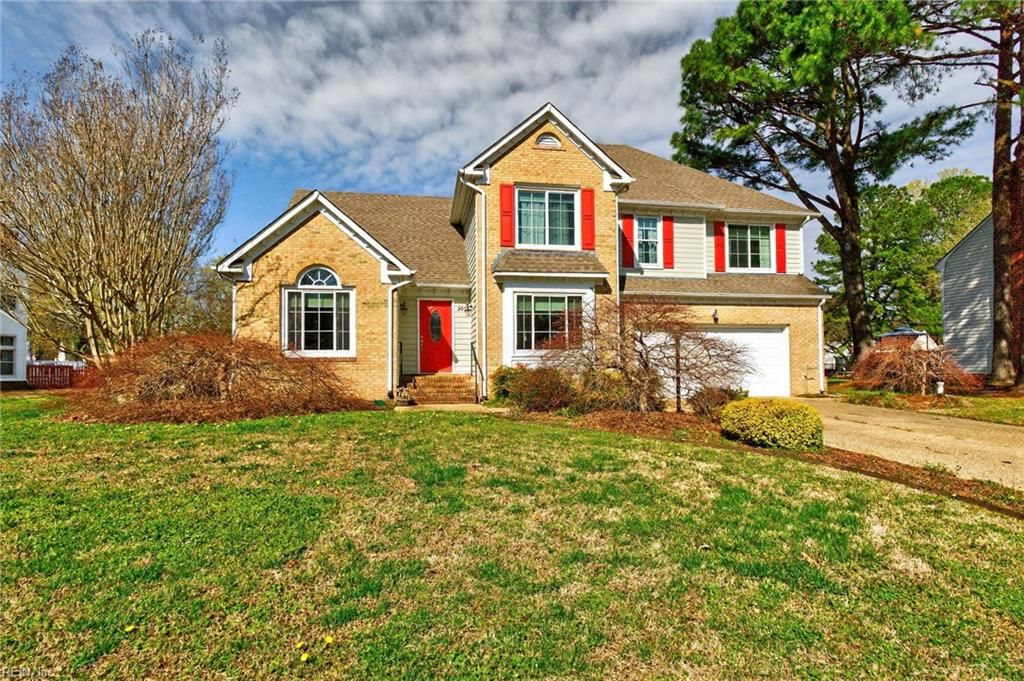 203 Winterberry LN, Smithfield, VA 23430