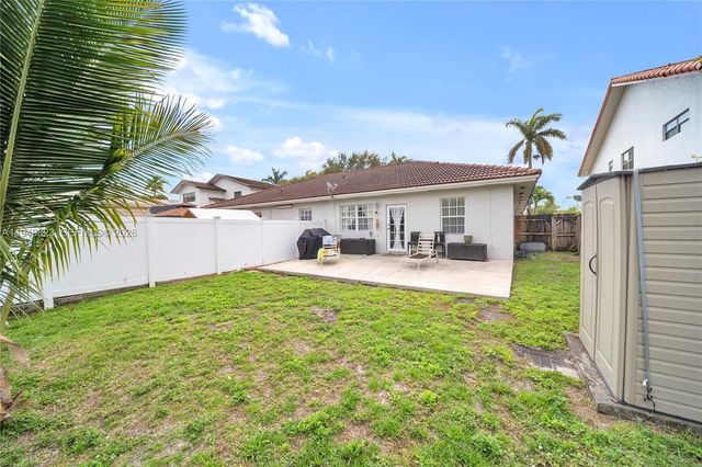 7567 N Augusta Dr Front, Hialeah, FL 33015