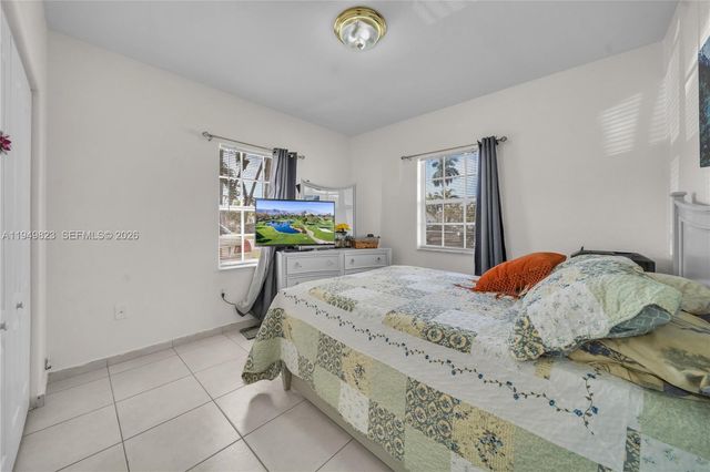 7567 N Augusta Dr Front, Hialeah, FL 33015