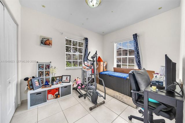 7567 N Augusta Dr Front, Hialeah, FL 33015