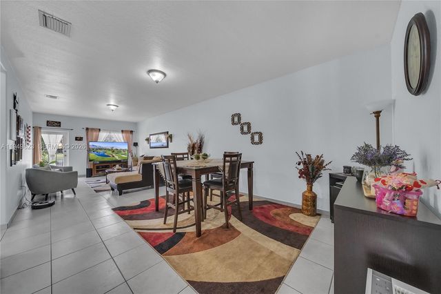 7567 N Augusta Dr Front, Hialeah, FL 33015