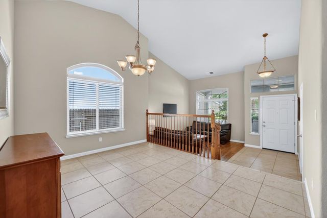 1525 Rainbow Trout St, Roseville, CA 95747
