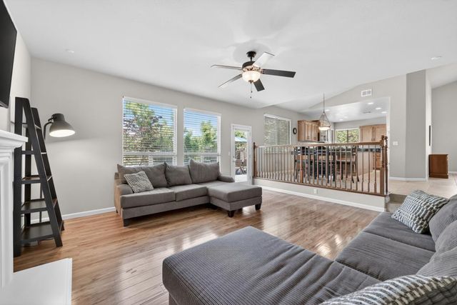 1525 Rainbow Trout St, Roseville, CA 95747