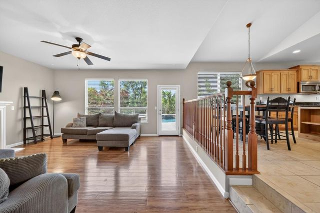 1525 Rainbow Trout St, Roseville, CA 95747