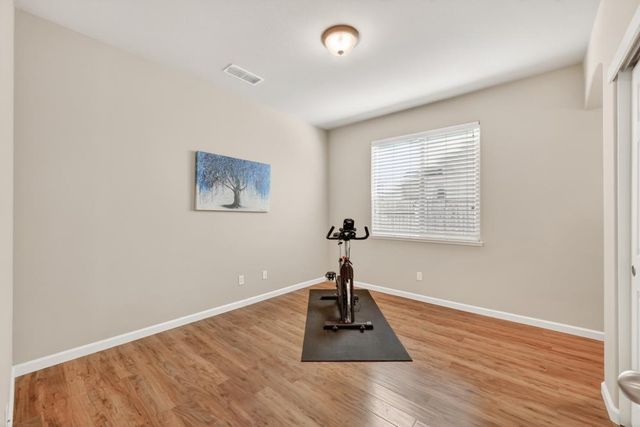 1525 Rainbow Trout St, Roseville, CA 95747