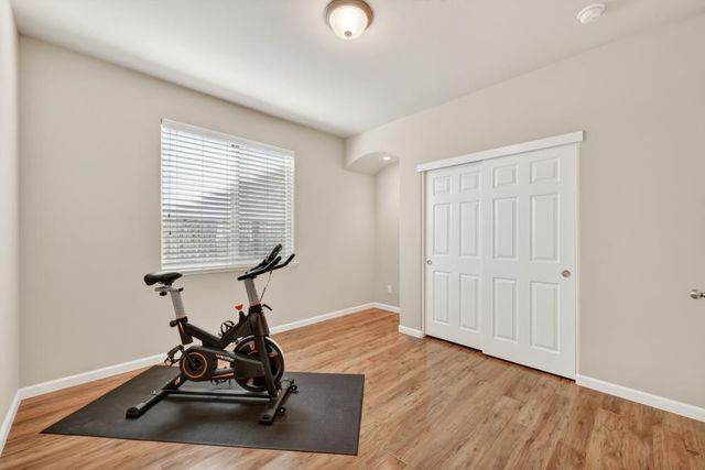 1525 Rainbow Trout St, Roseville, CA 95747