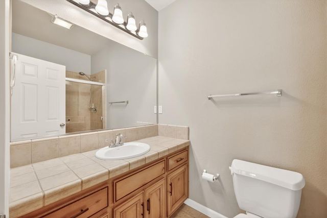1525 Rainbow Trout St, Roseville, CA 95747