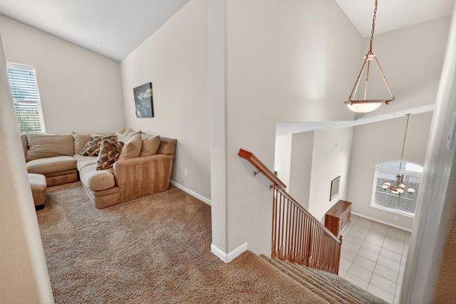 1525 Rainbow Trout St, Roseville, CA 95747
