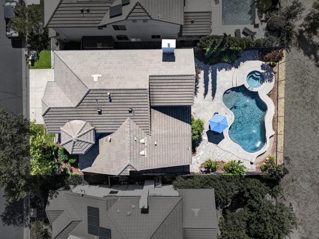 1525 Rainbow Trout St, Roseville, CA 95747