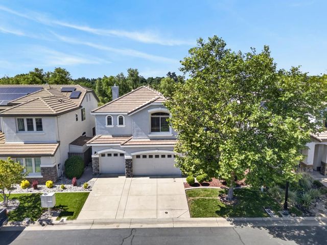 1525 Rainbow Trout St, Roseville, CA 95747