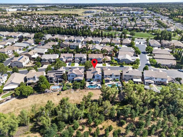 1525 Rainbow Trout St, Roseville, CA 95747
