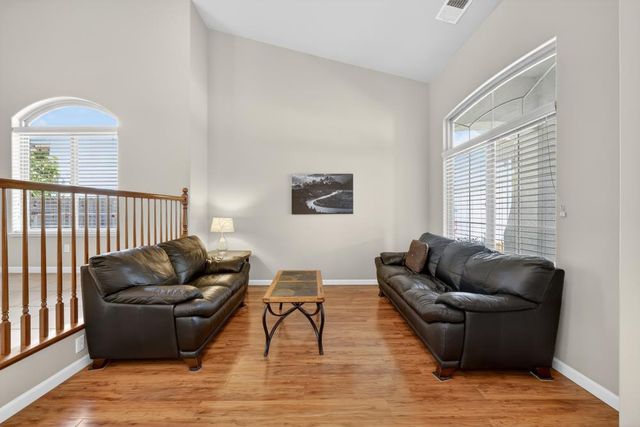 1525 Rainbow Trout St, Roseville, CA 95747