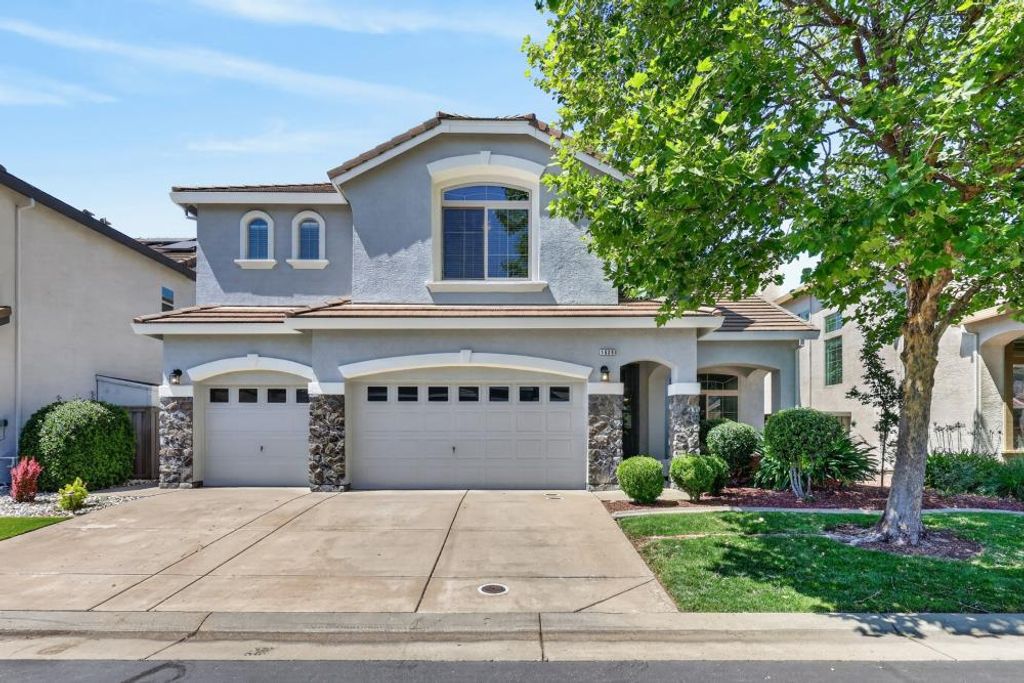 1525 Rainbow Trout St, Roseville, CA 95747