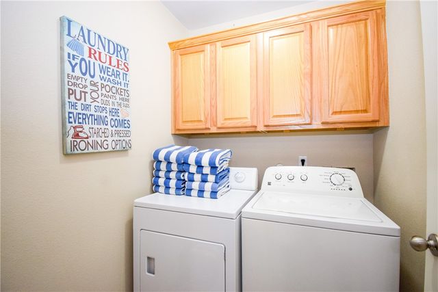 14861 S Padre Island Dr 110, Corpus Christi, TX 78418