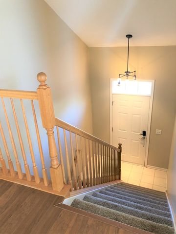 1609 Fredericksburg Lane 1609, Aurora, IL 60503