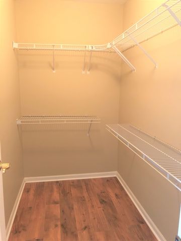 1609 Fredericksburg Lane 1609, Aurora, IL 60503