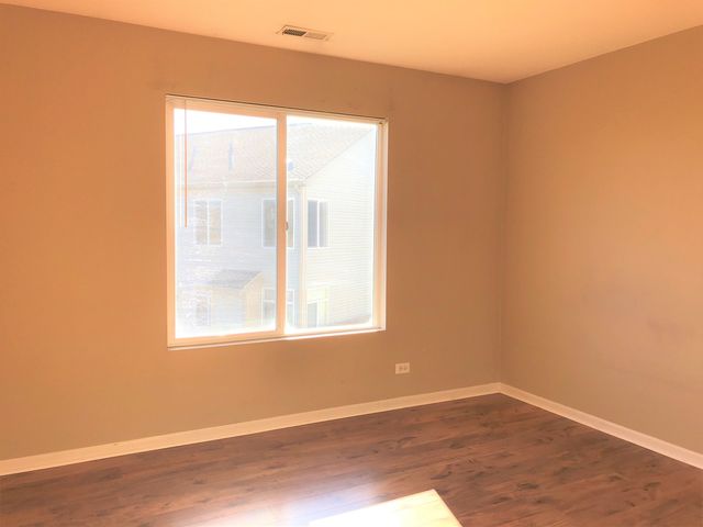 1609 Fredericksburg Lane 1609, Aurora, IL 60503