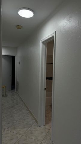 452 W Royal Palm Road, Boca Raton, FL 33432