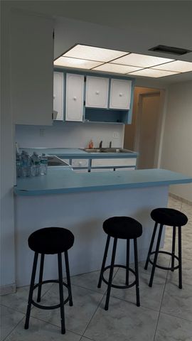 452 W Royal Palm Road, Boca Raton, FL 33432