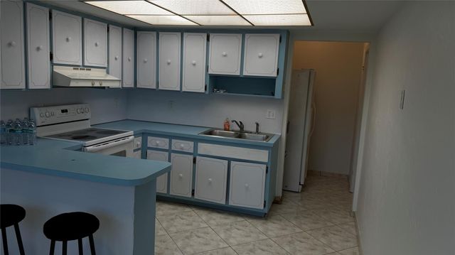 452 W Royal Palm Road, Boca Raton, FL 33432