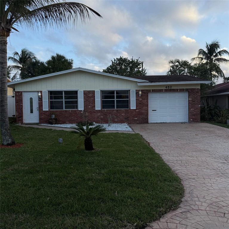 452 W Royal Palm Road, Boca Raton, FL 33432