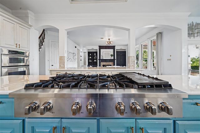 4100 Sugarloaf DR, Austin, TX 78738