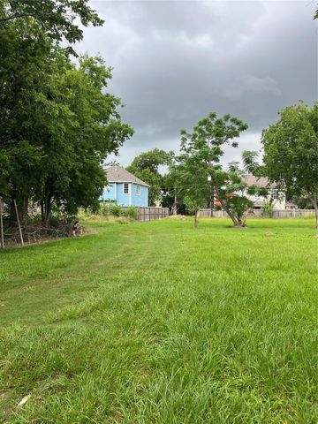 1510 Bayou Street, Houston, TX 77020