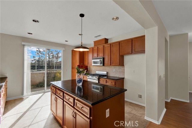 1596 Four Seasons, Beaumont, CA 92223